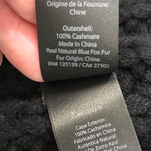 Mackage Dori 100% Cashmere Fox Fur Pom Pom Beanie - Picture 6 of 8